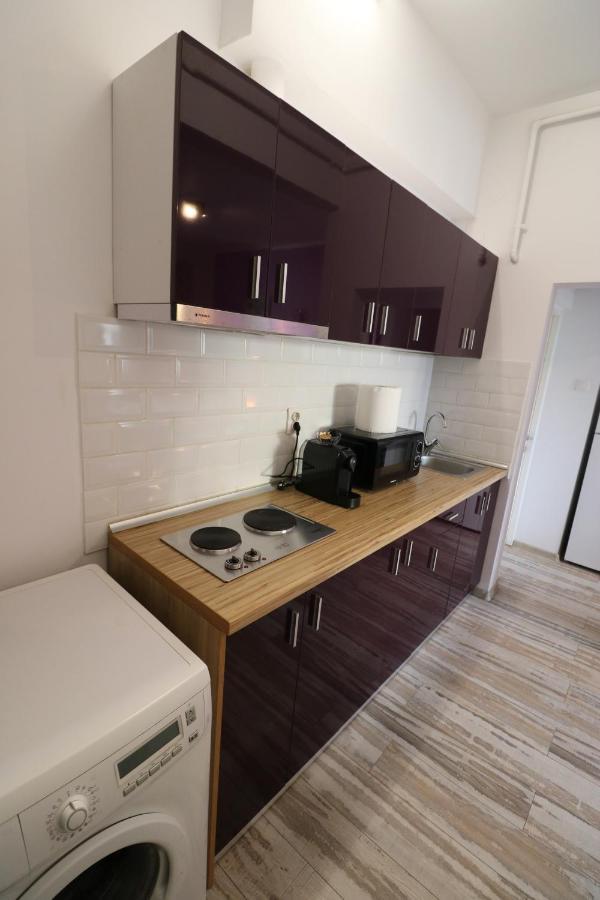 Charming Cozy Studio - Old Town - Free Minibar Appartement Boekarest Buitenkant foto